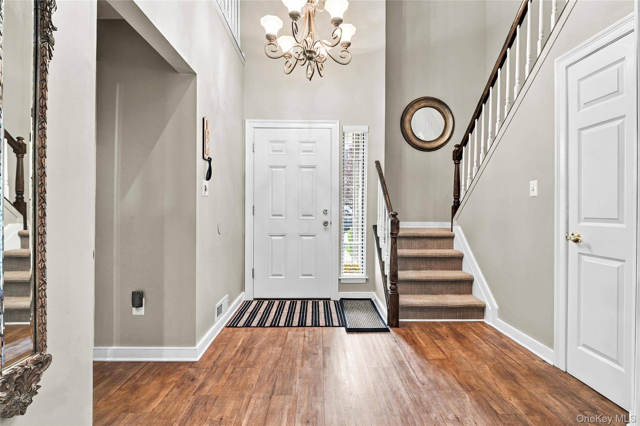 170 Thomas LN, East Setauket, NY 11733
