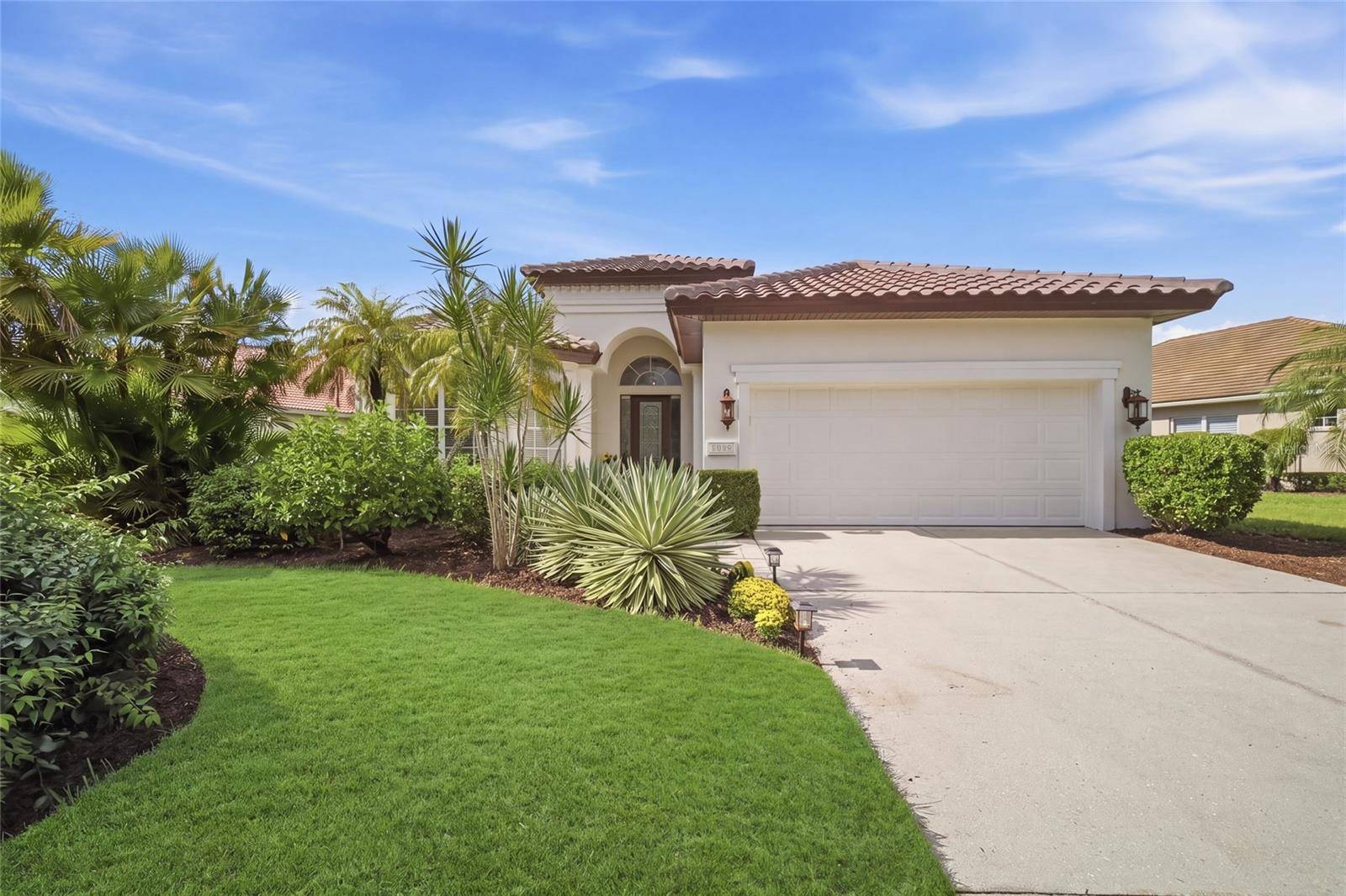7029 LENNOX PL, University Park, FL 34201