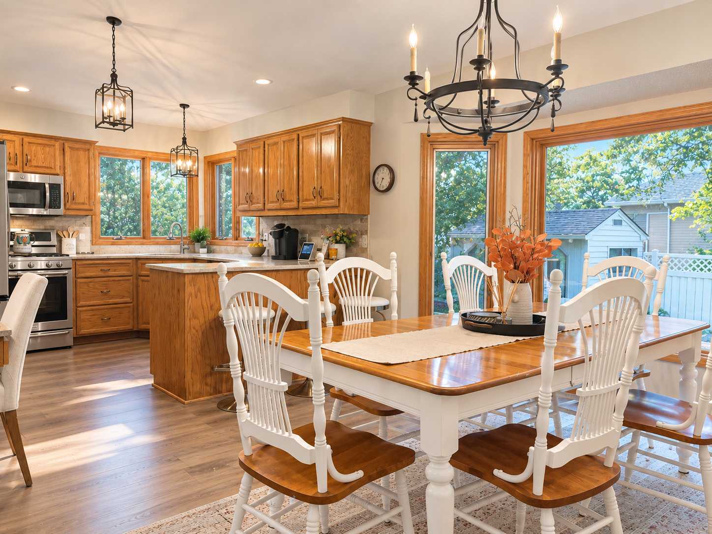 1405 Horseshoe CIR, Eagan, MN 55122