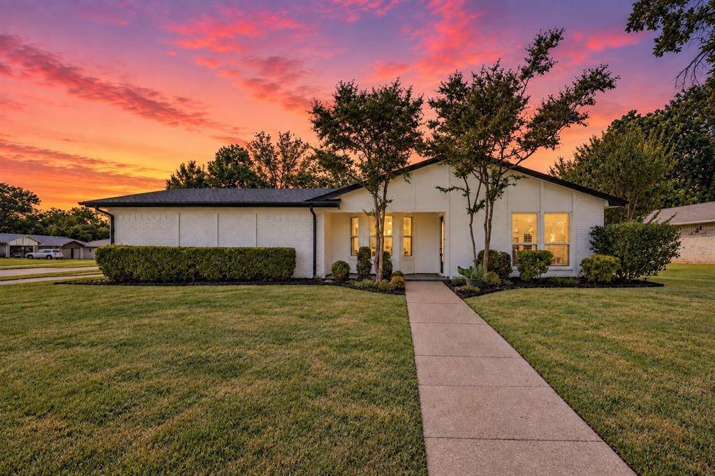 3101 Whisperwood Lane, Bedford, TX 76021