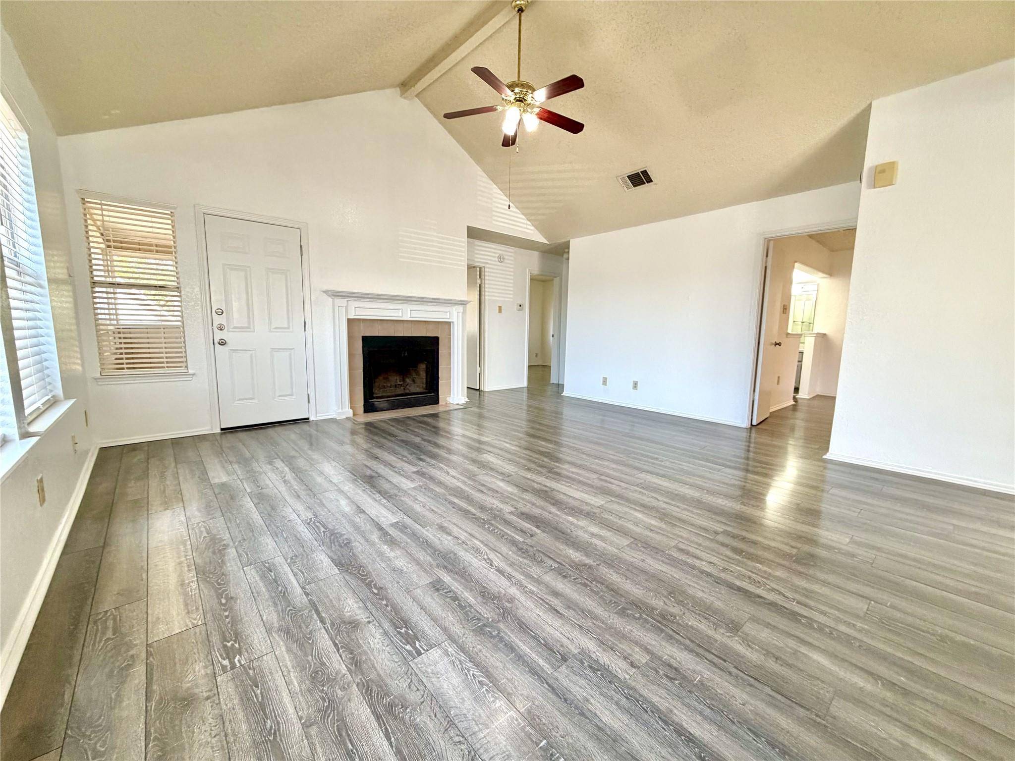102 Flying Jib CT #A, Lakeway, TX 78734