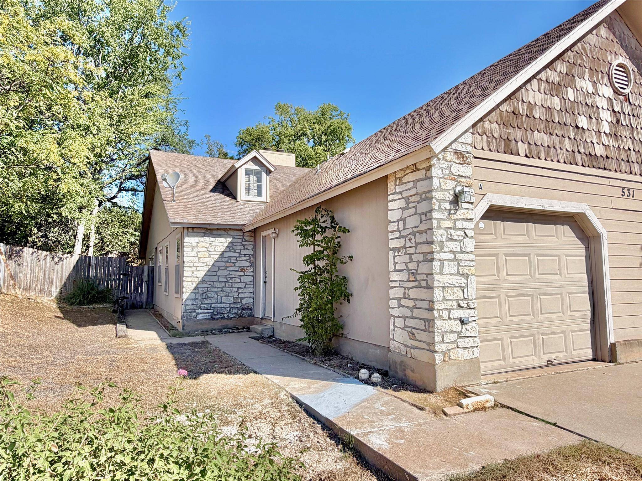 531 Cutty TRL #A, Lakeway, TX 78734