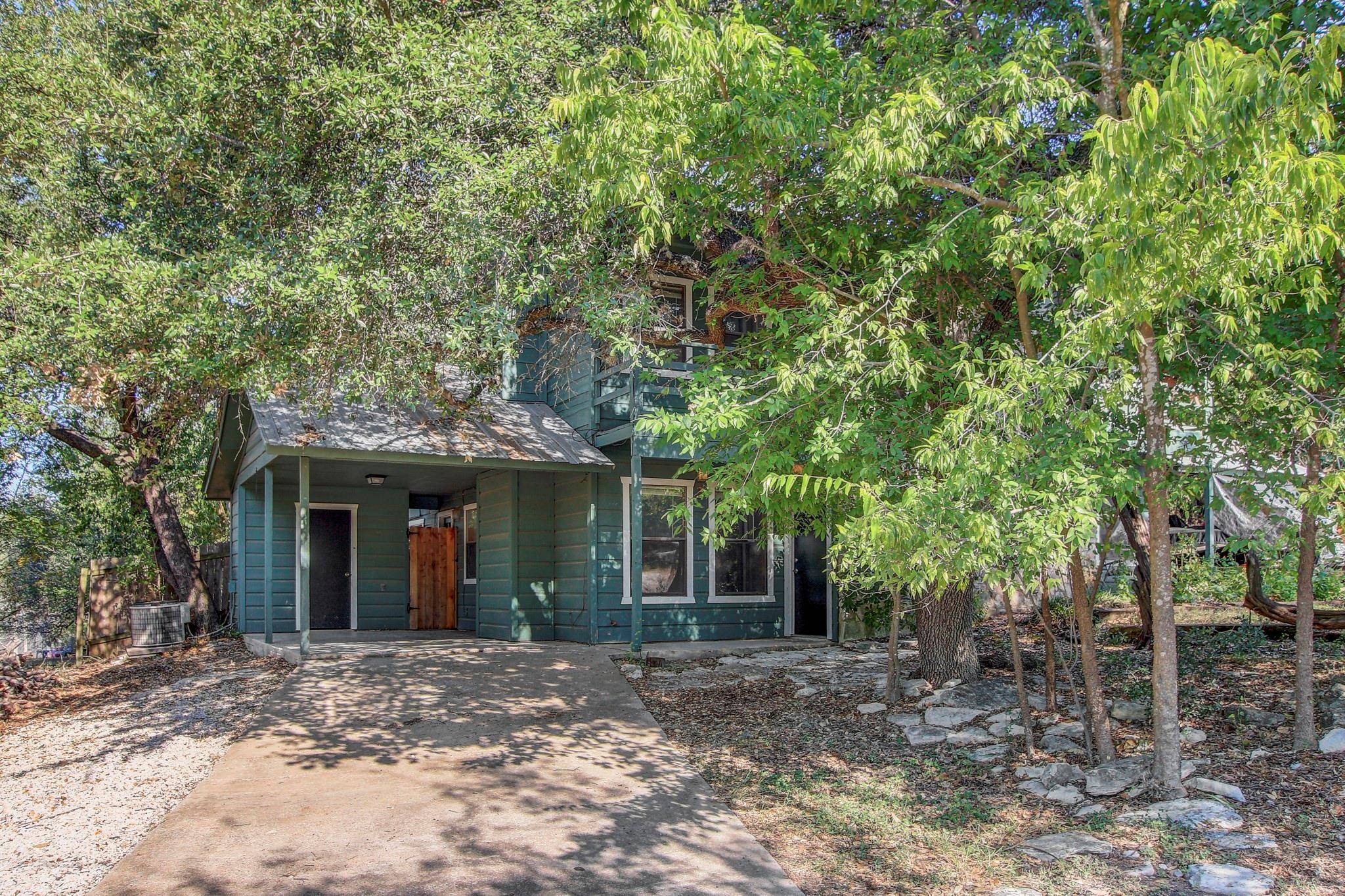 104 S Laurelwood DR #B, Austin, TX 78733