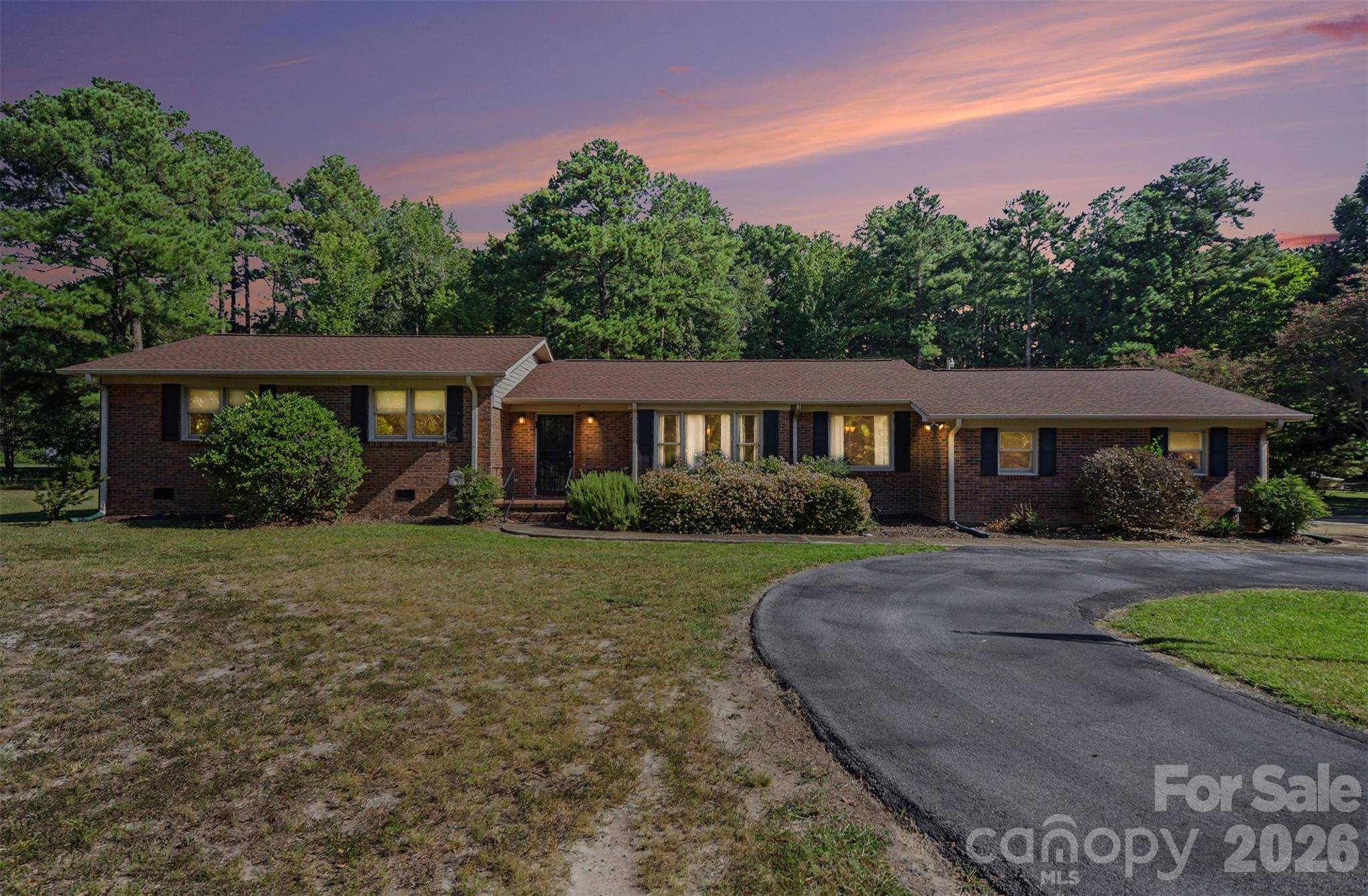 1762 Highway 55 HWY E, Clover, SC 29710