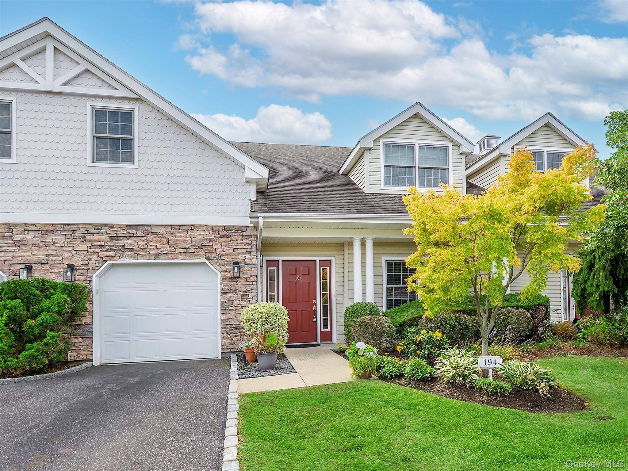 194 Pond View DR #387, Port Washington, NY 11050