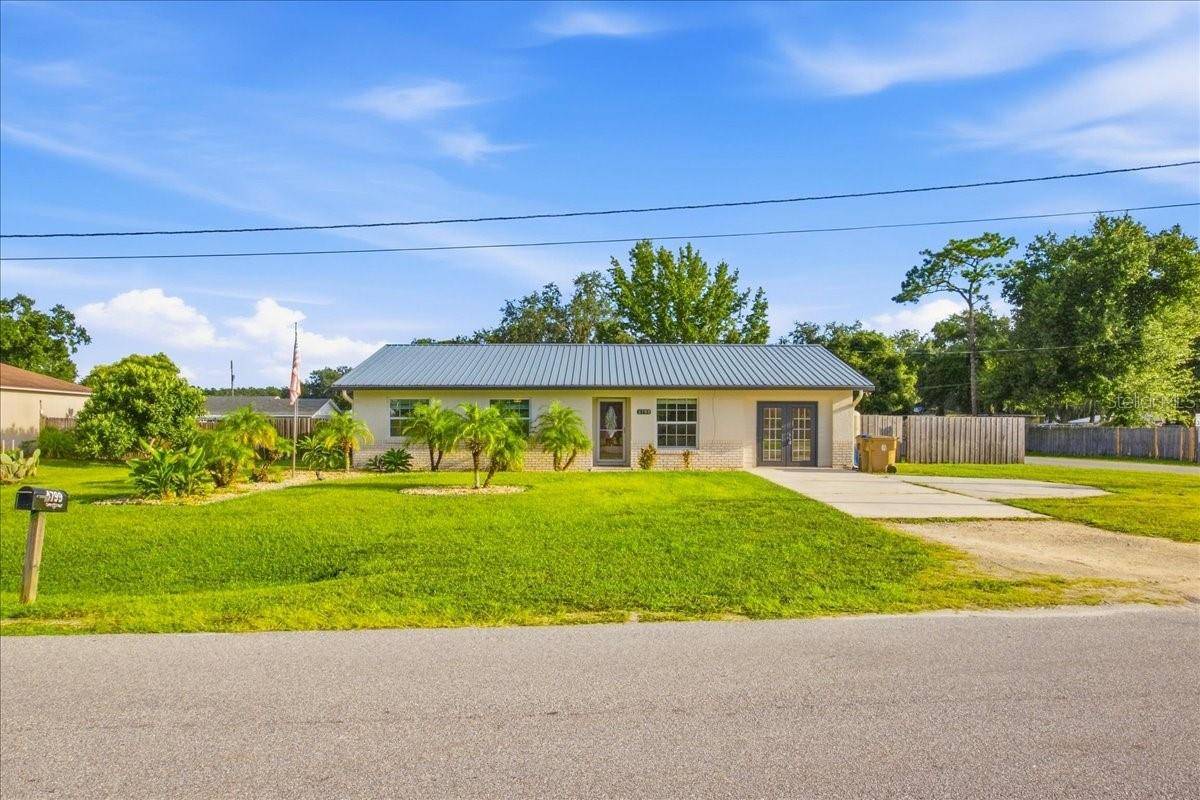 4799 LAKE SHORE DR, St Cloud, FL 34772