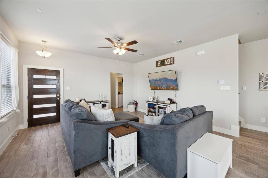 845 Eaglescliffe Landing, Wylie, TX 75098