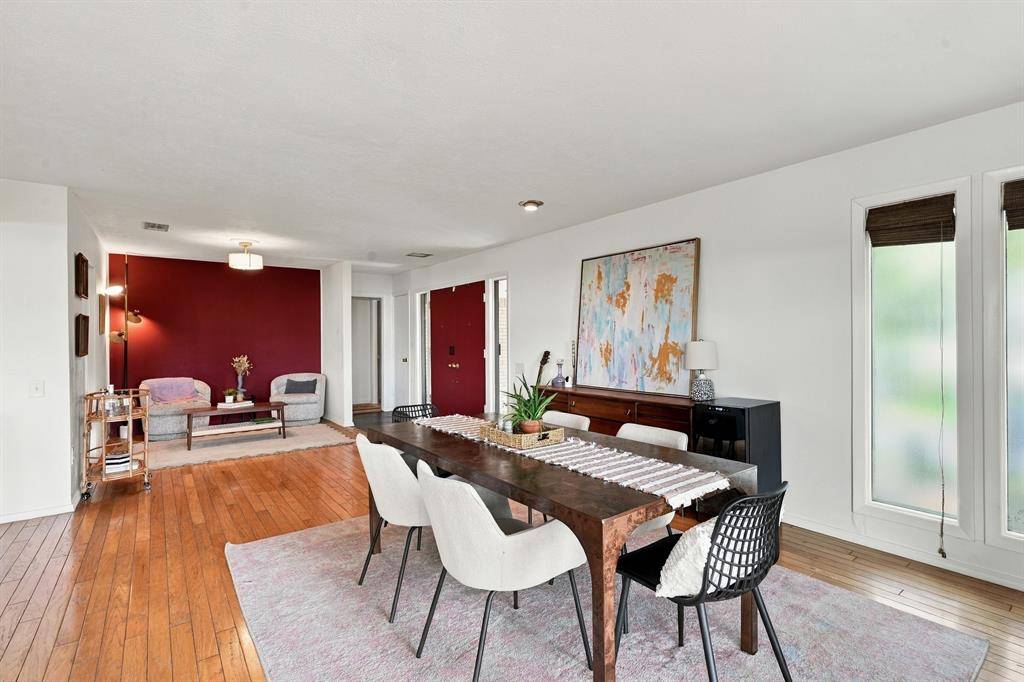 9307 Crestedge Drive, Dallas, TX 75238