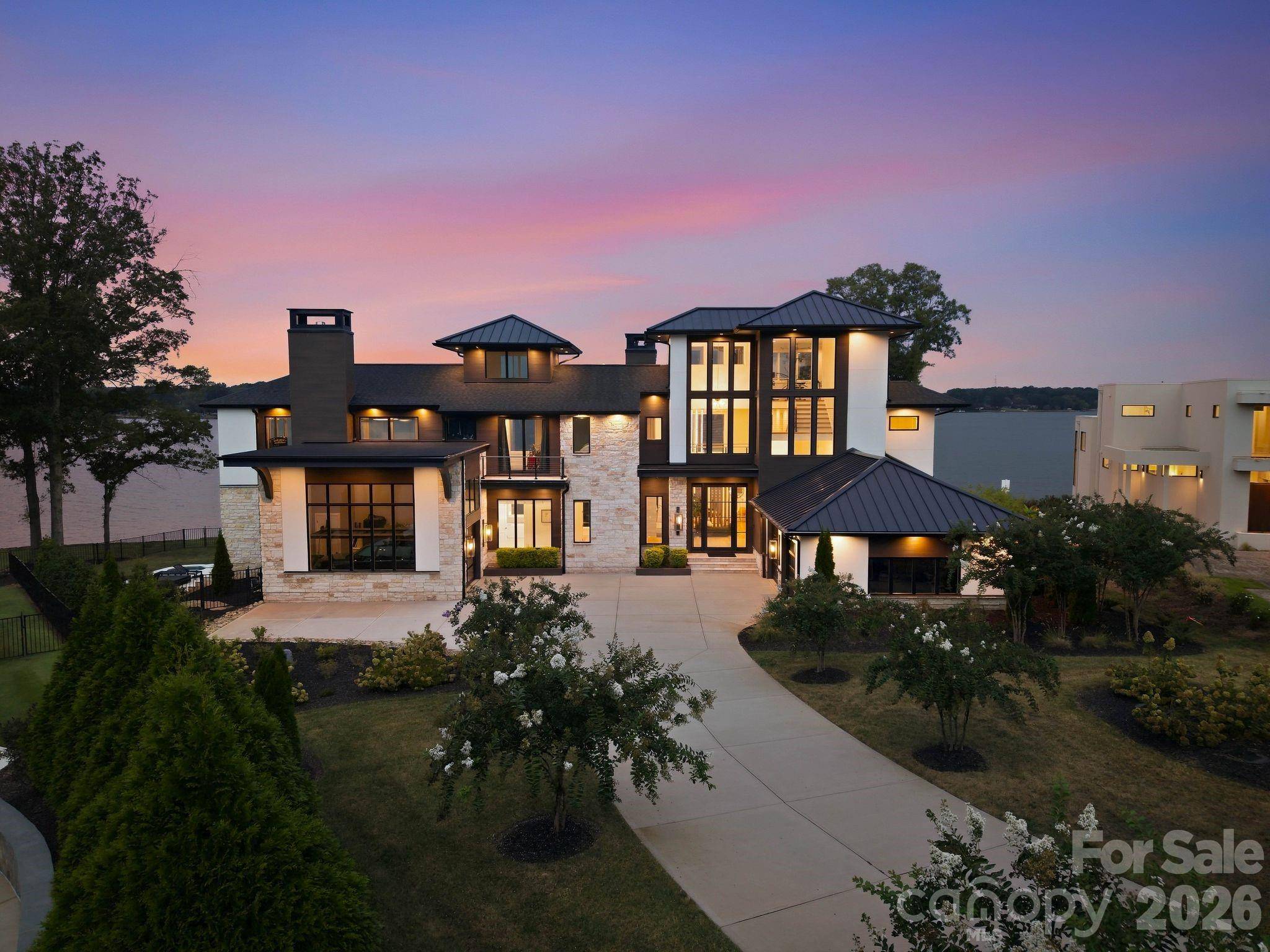 135 Potomac LN, Mooresville, NC 28117