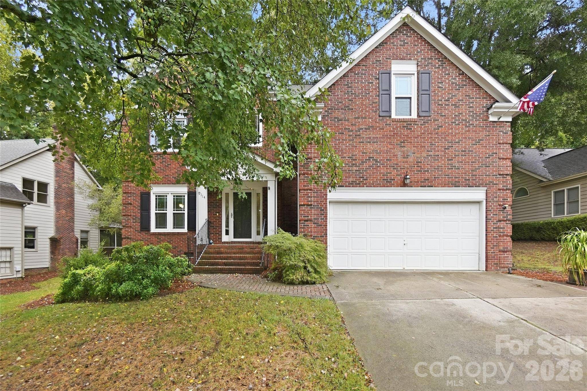 9114 Cameron Wood DR, Charlotte, NC 28210