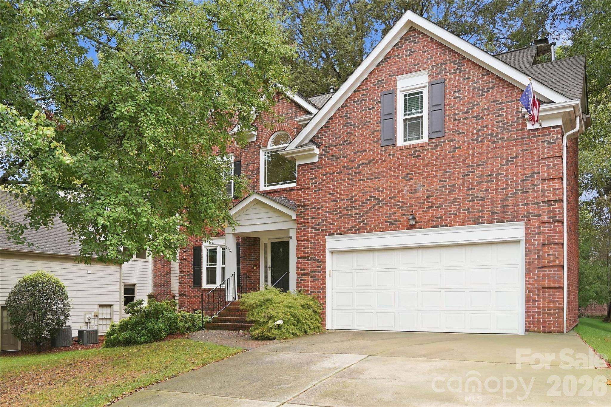 9114 Cameron Wood DR, Charlotte, NC 28210