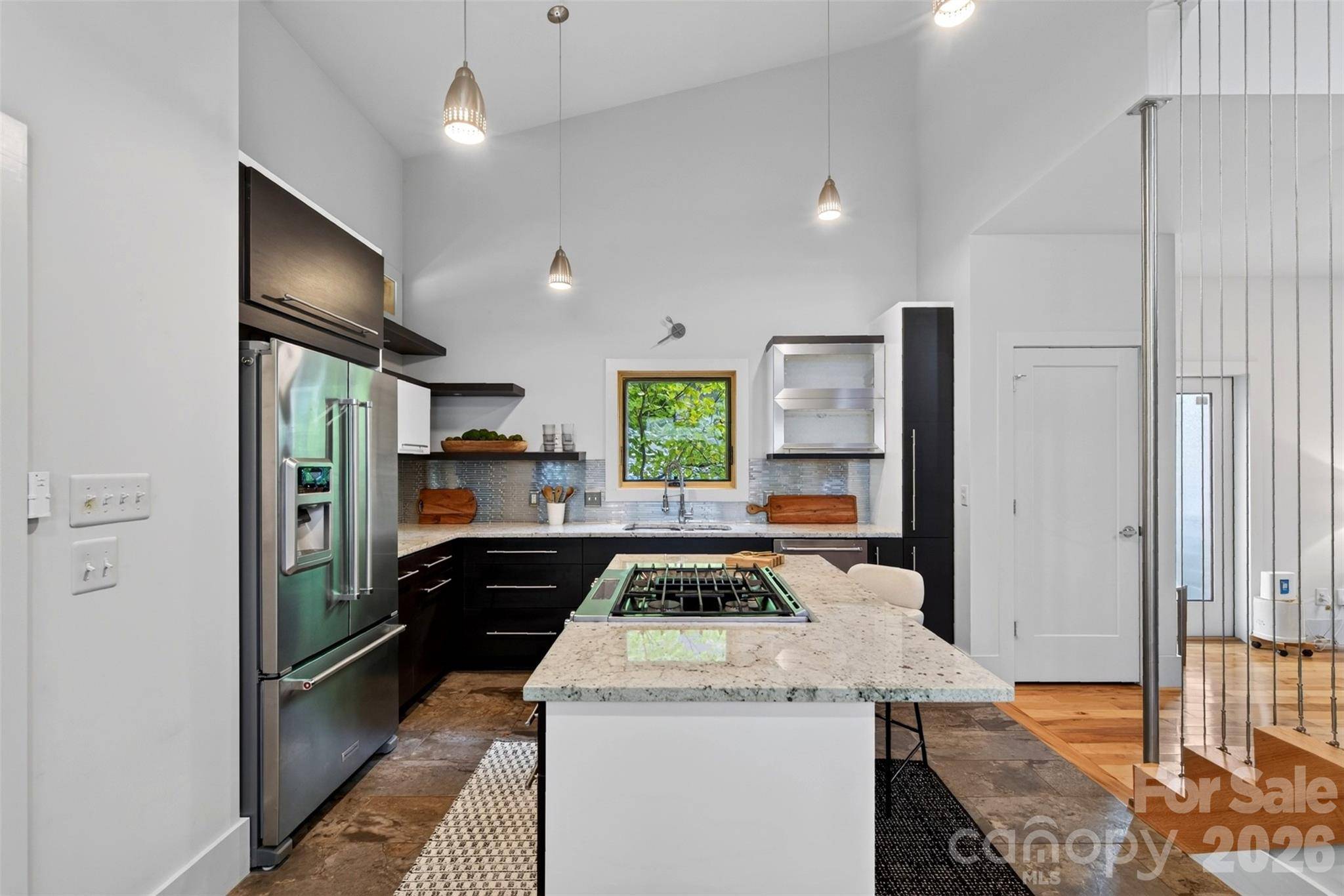 18 Sulphur Springs RD, Asheville, NC 28806
