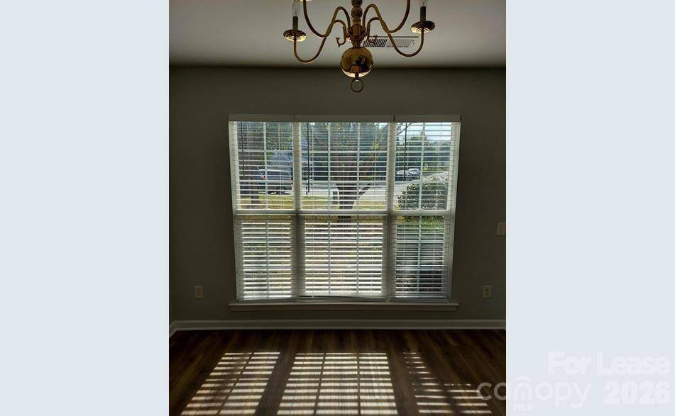3147 Old Ironside DR, Charlotte, NC 28213
