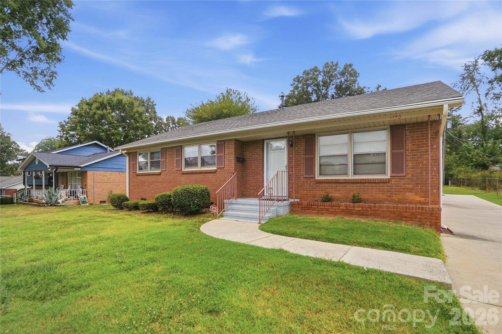1745 Northbrook DR, Charlotte, NC 28216