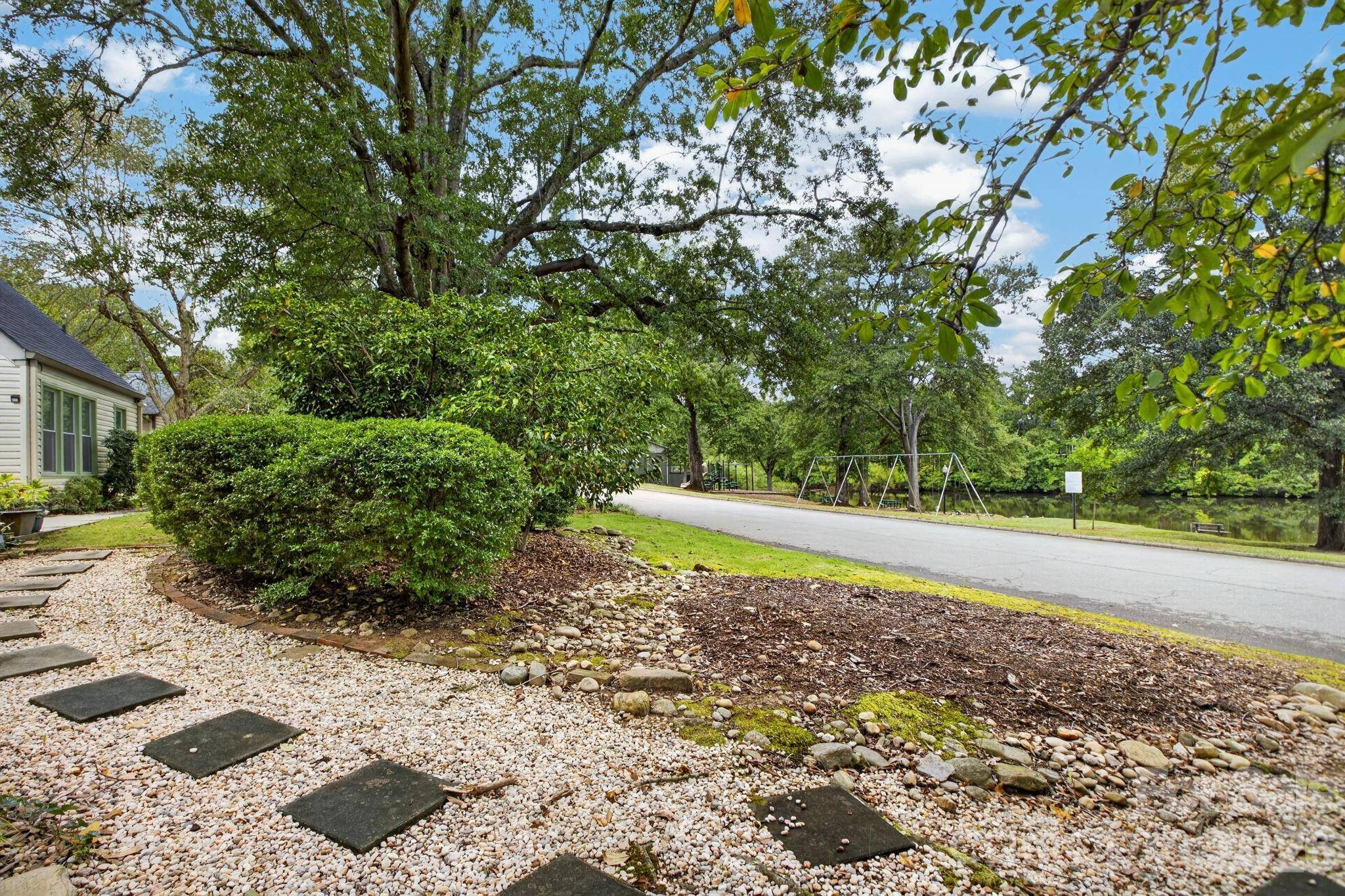 221 Saratoga DR, Greer, SC 29650