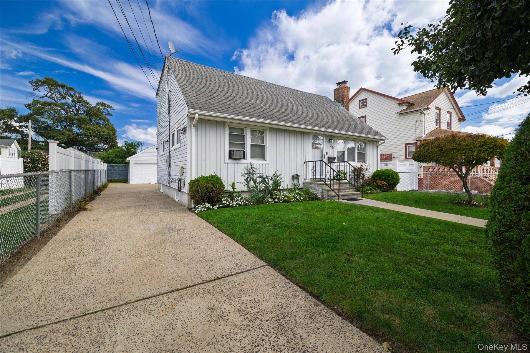 28 Harrison AVE, Freeport, NY 11520
