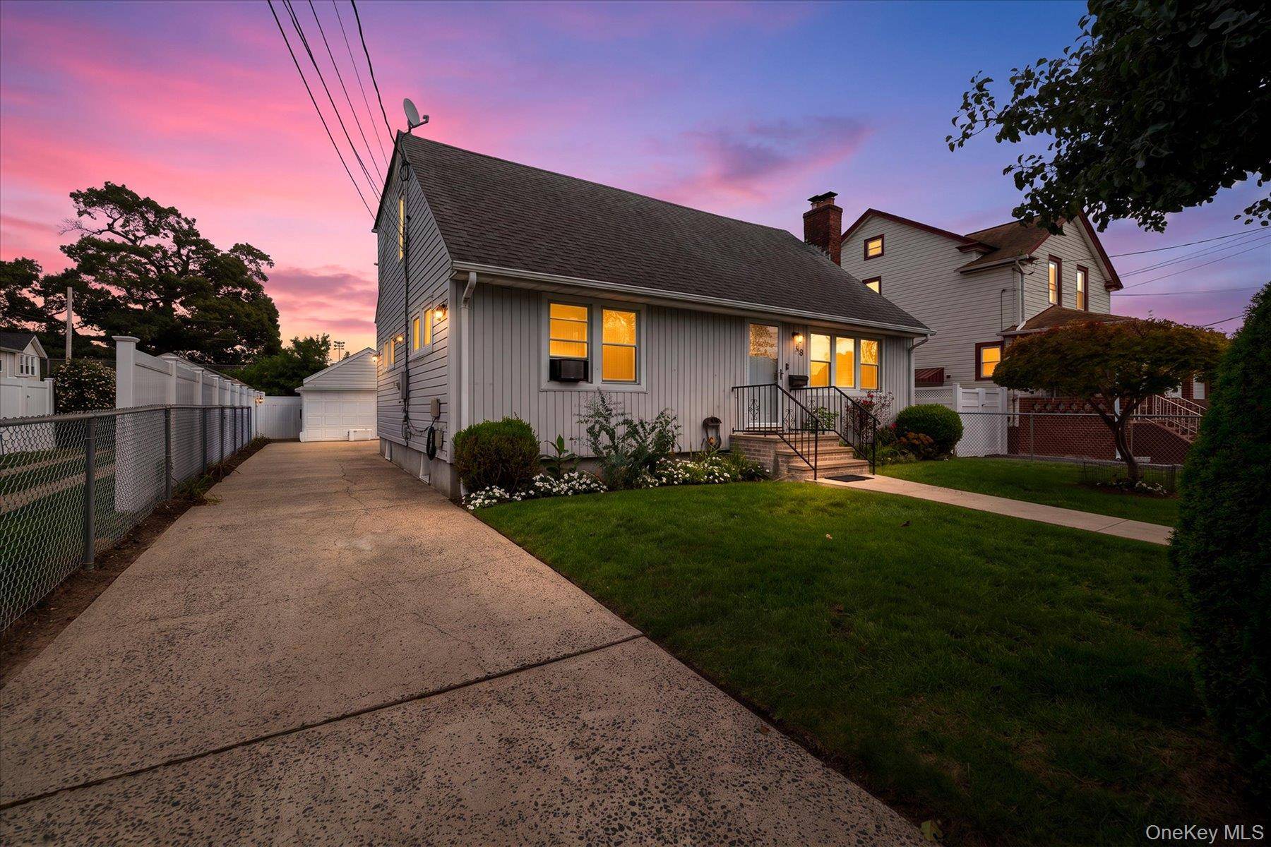 28 Harrison AVE, Freeport, NY 11520