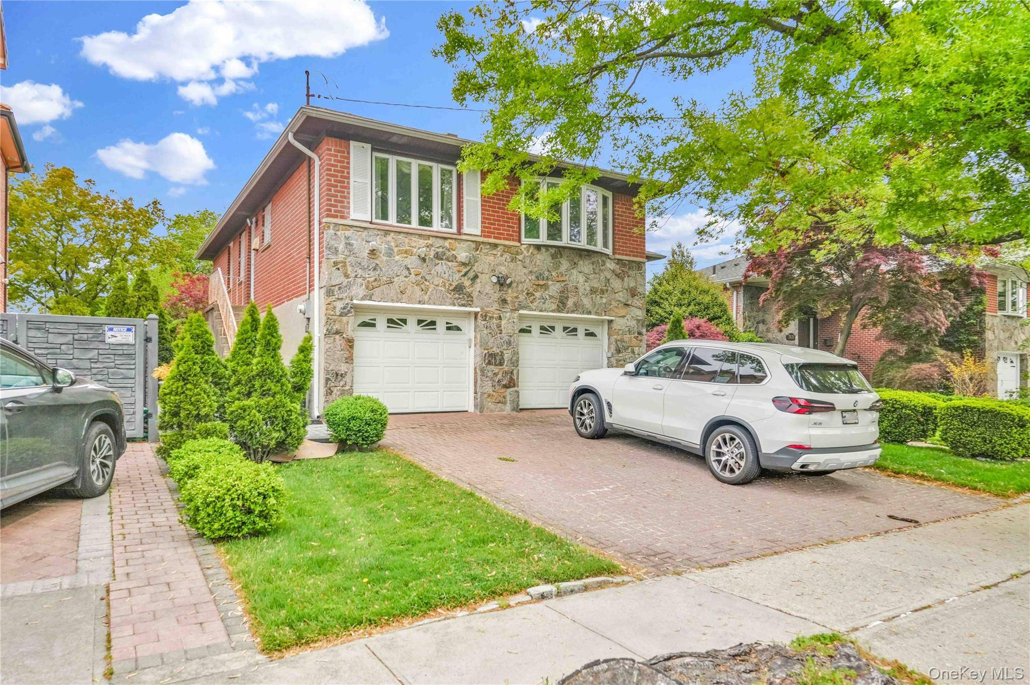 13835 11th AVE, Malba, NY 11357