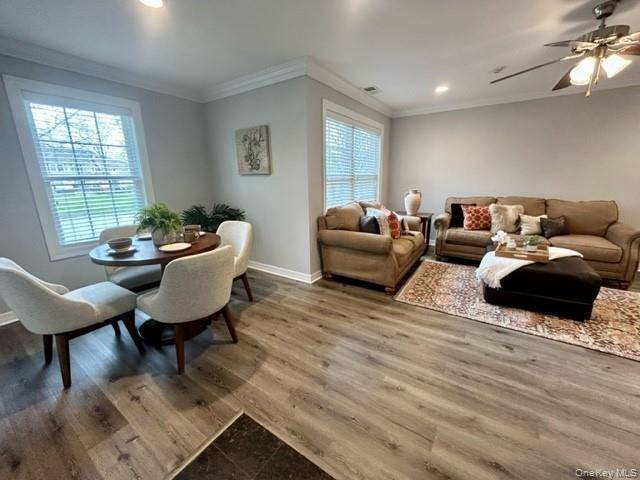 2805 Vista View DR #2805, Farmingville, NY 11738