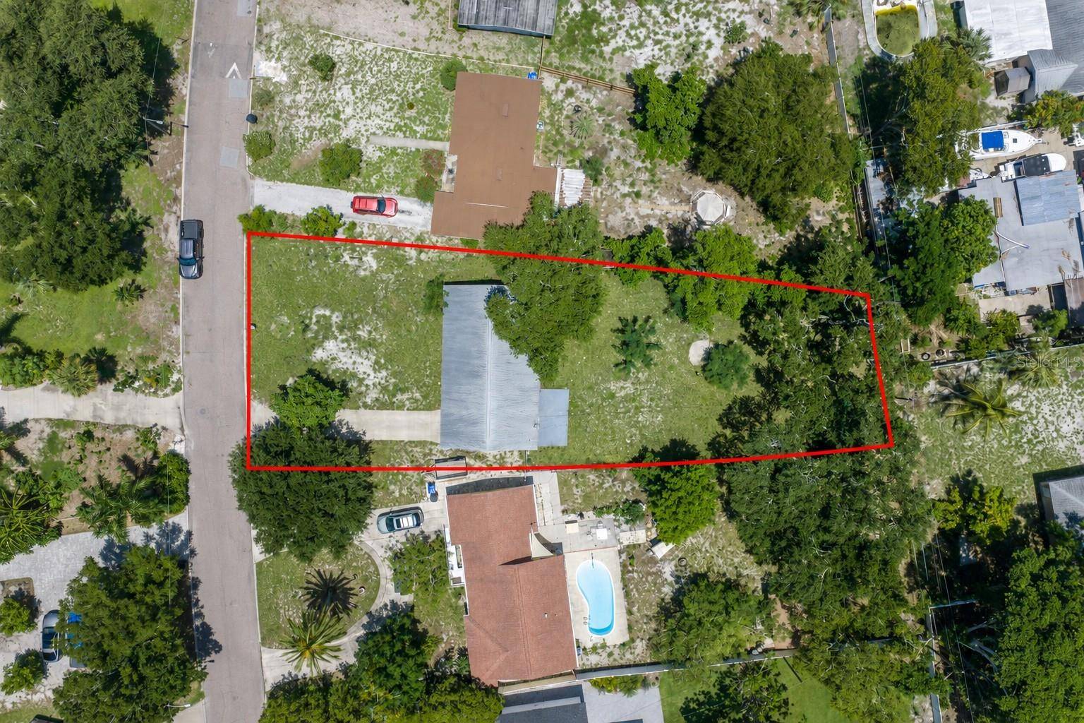 930 ALCAZAR WAY S, St Petersburg, FL 33705