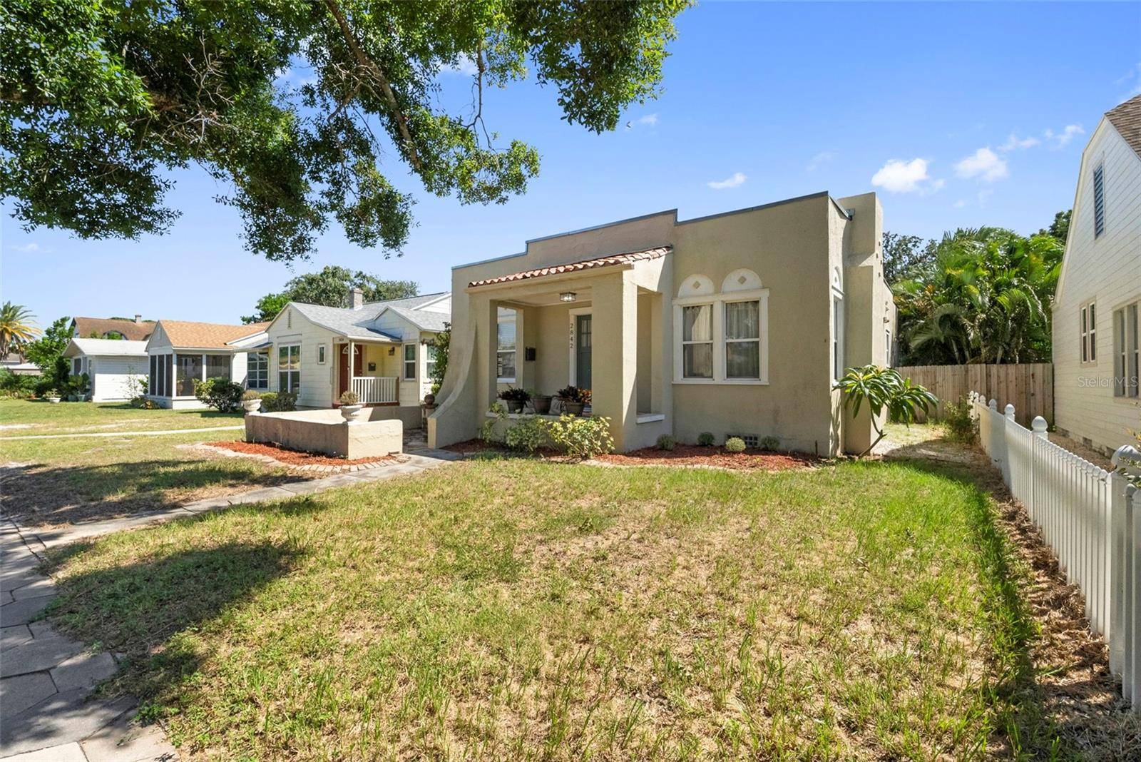 2842 DARTMOUTH AVE N, St Petersburg, FL 33713
