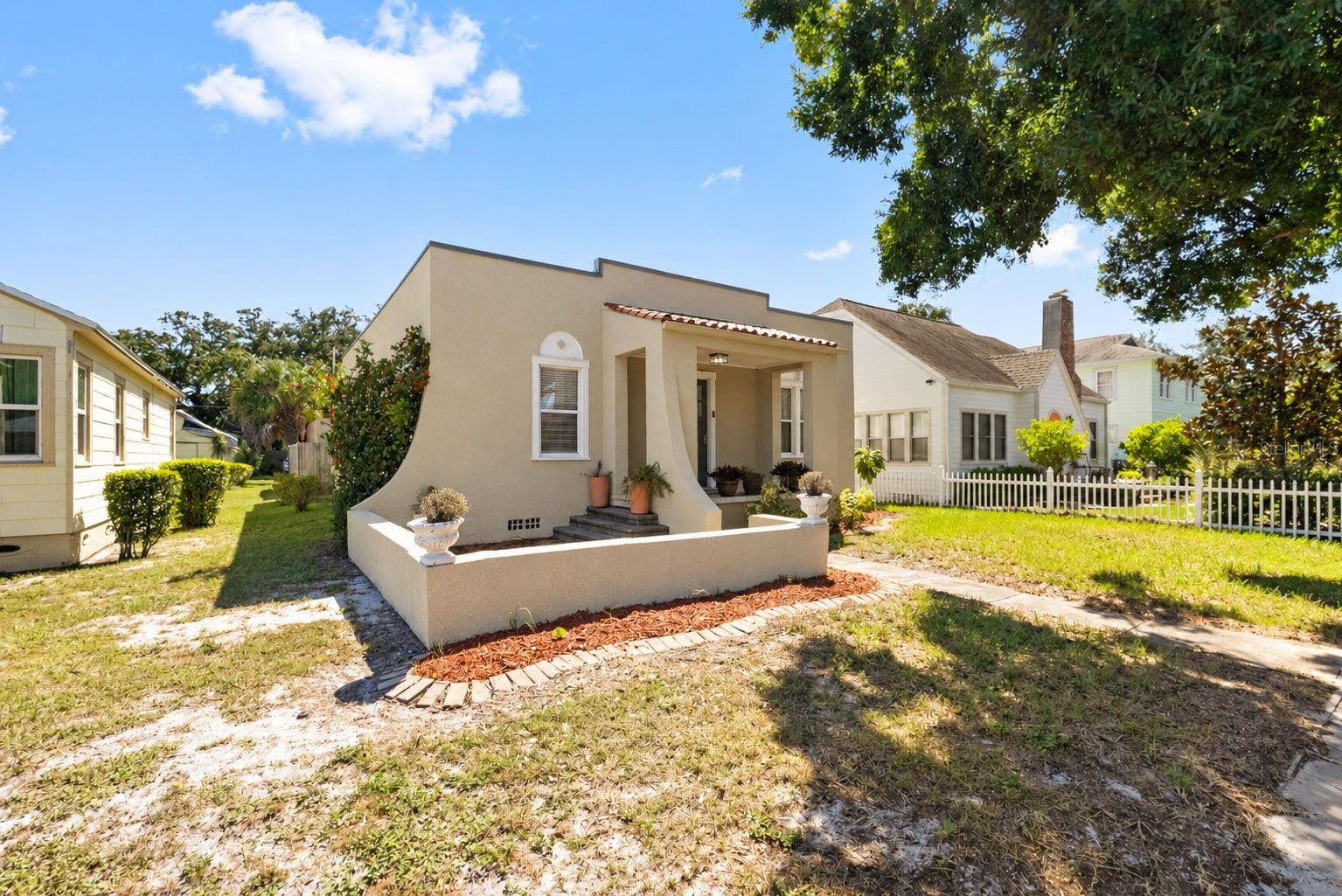 2842 DARTMOUTH AVE N, St Petersburg, FL 33713