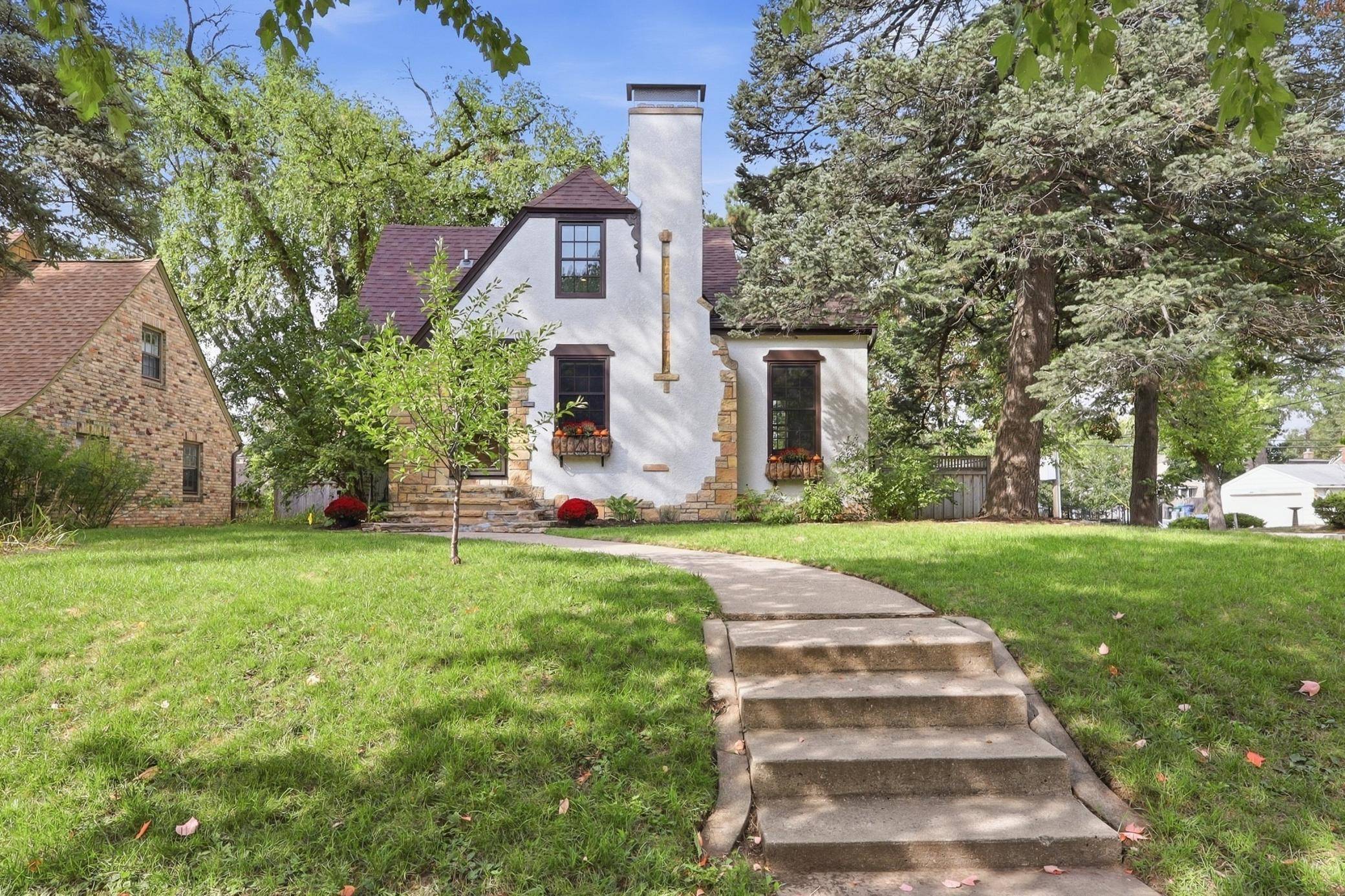 5600 Dupont AVE S, Minneapolis, MN 55419