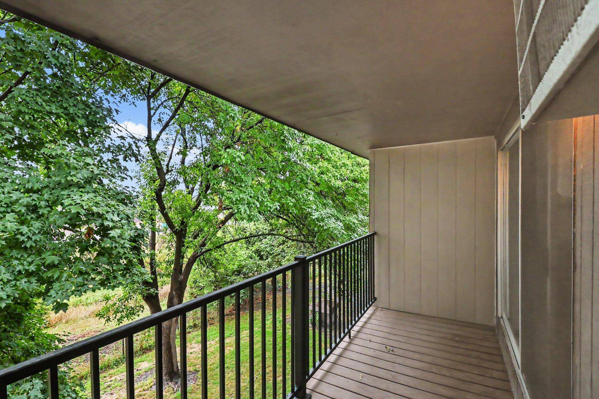 4201 Lakeside AVE N #307, Brooklyn Center, MN 55429