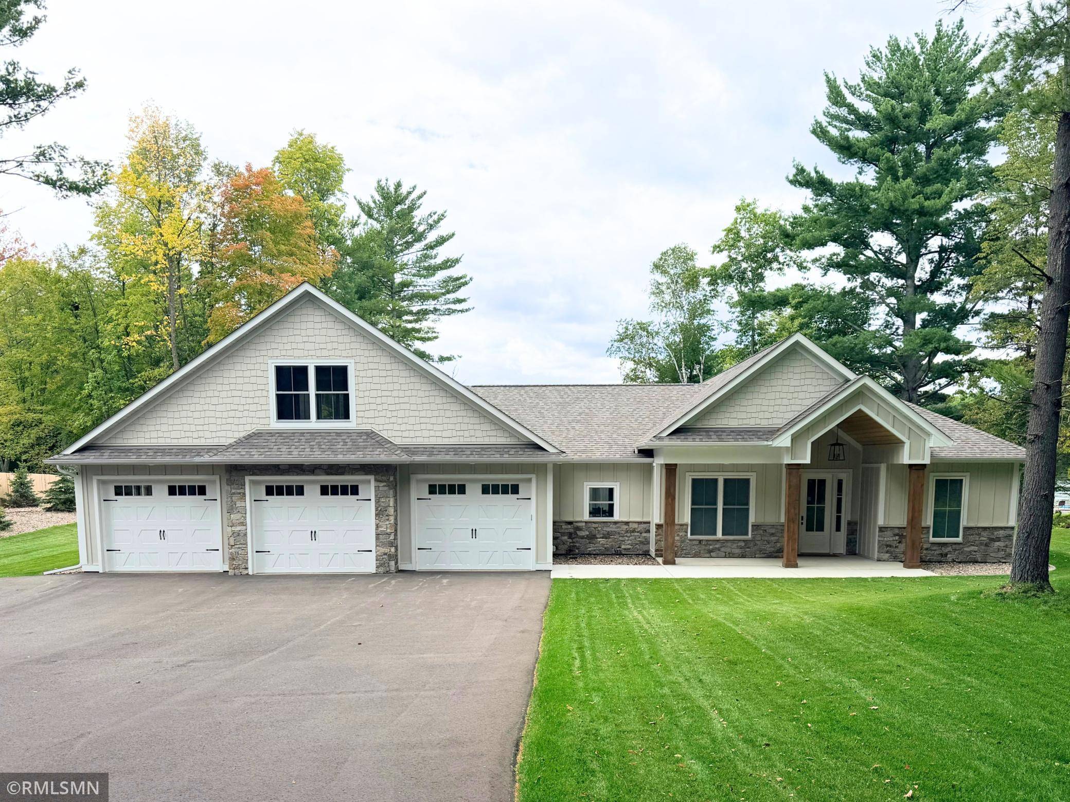 23744 Warren DR, Deerwood, MN 56444