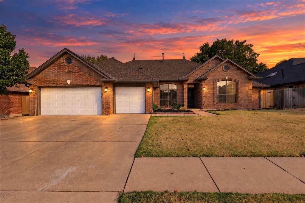 705 NW 143rd ST, Edmond, OK 73013