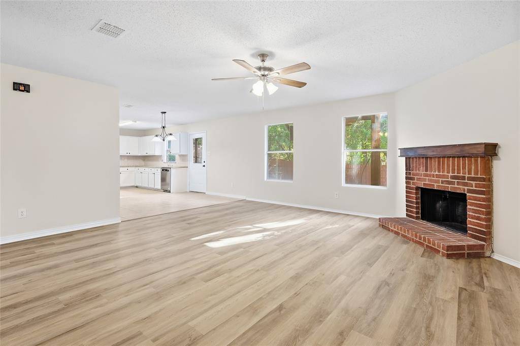 9209 Glen Falls Lane, Denton, TX 76210