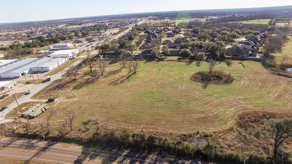 1806 S Houston Street, Kaufman, TX 75142