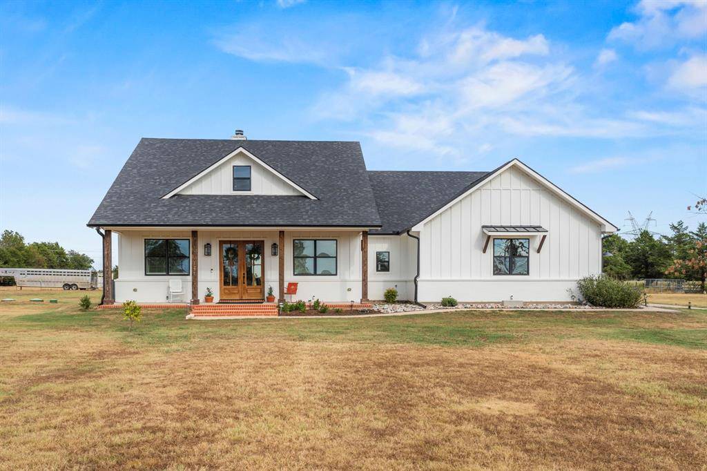 1742 Recreation Road 3, Bonham, TX 75418