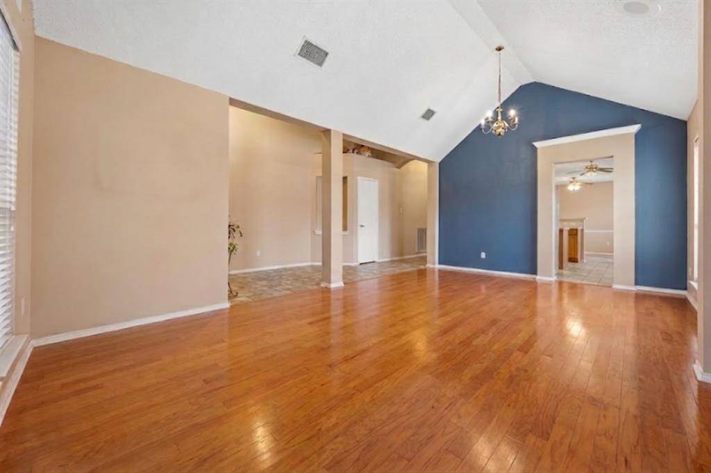 6712 Braeview Drive, Fort Worth, TX 76137
