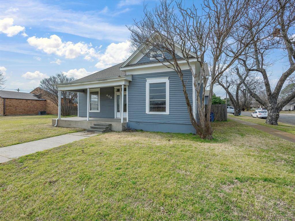 409 NW Main Street, Ennis, TX 75119