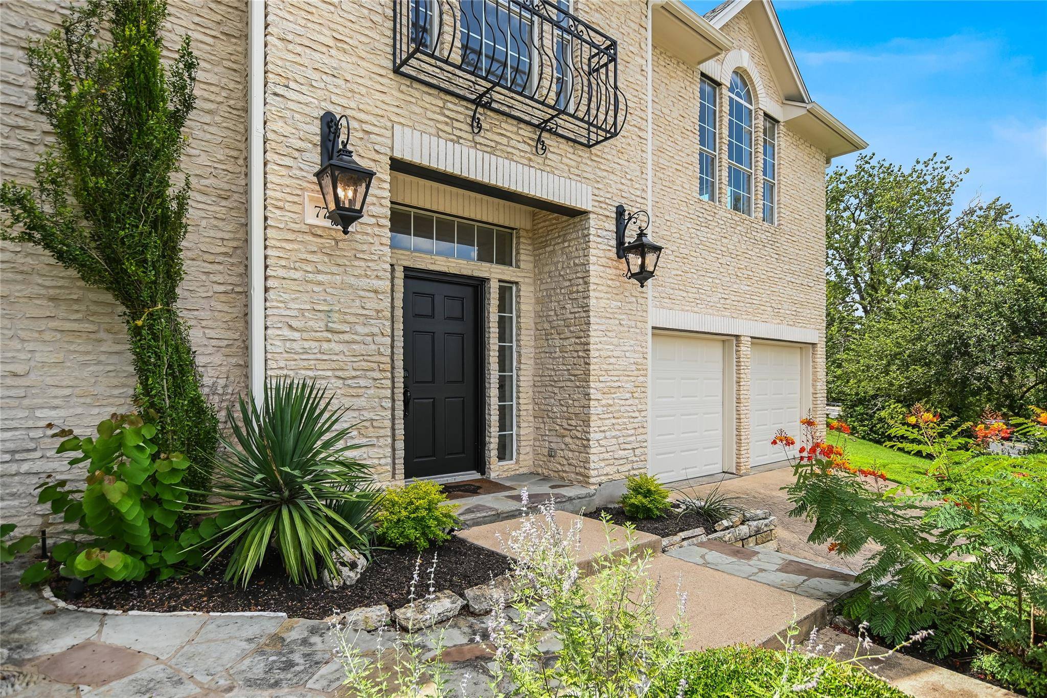 7716 Lakewood DR, Austin, TX 78750