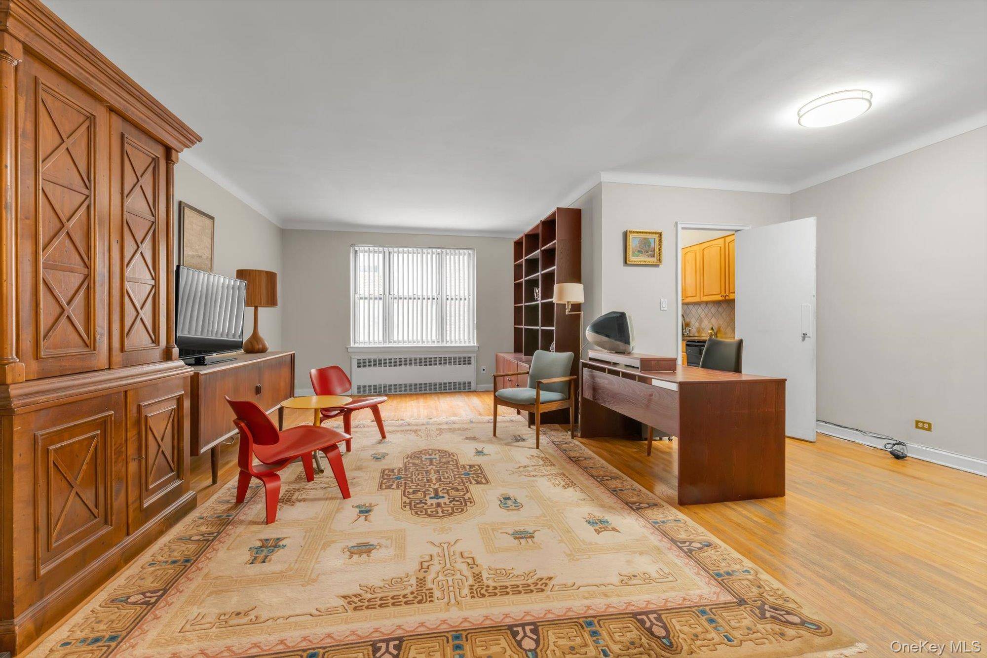 83-33 Austin ST #6G, Kew Gardens, NY 11415