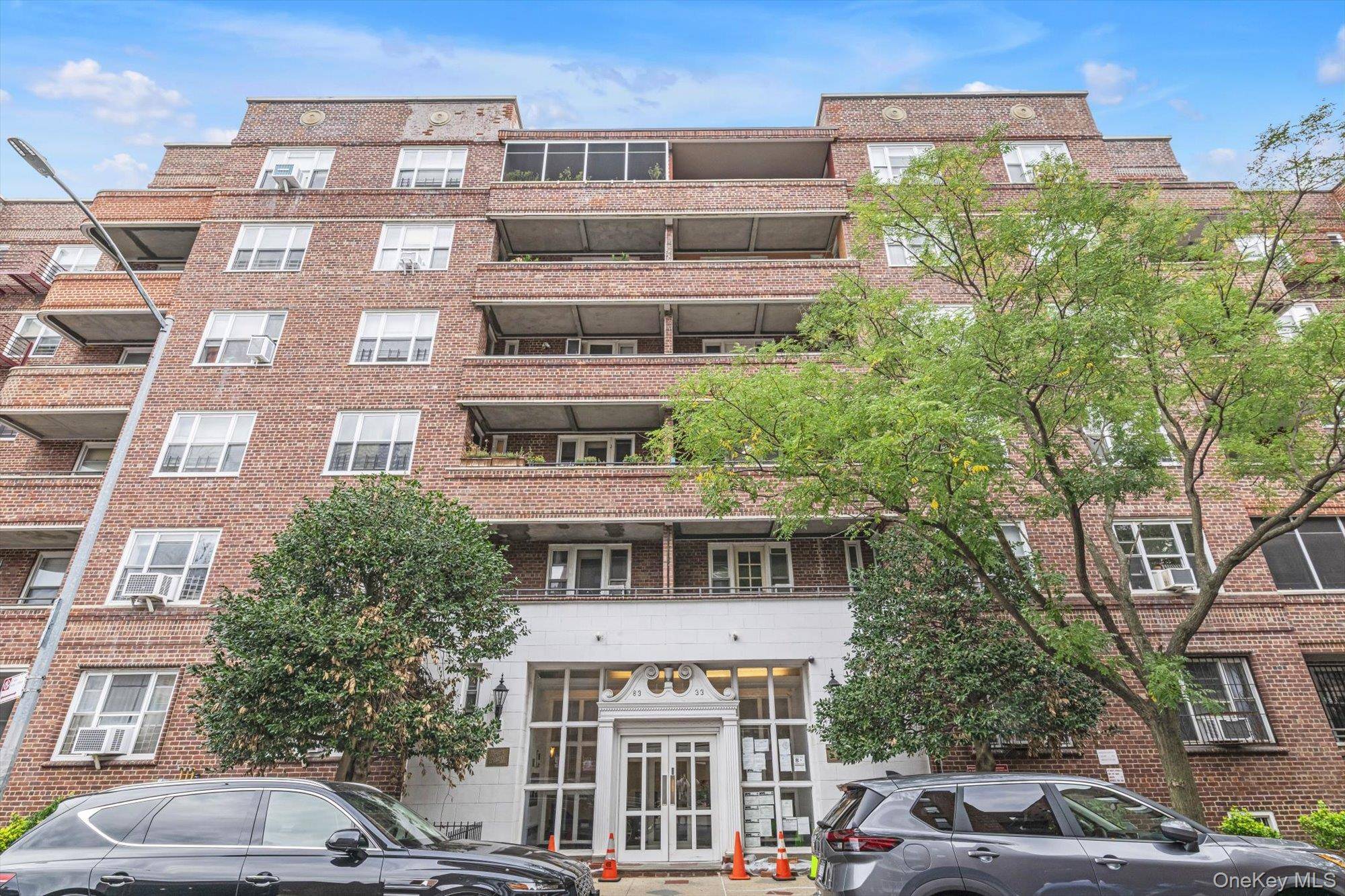 83-33 Austin ST #6G, Kew Gardens, NY 11415