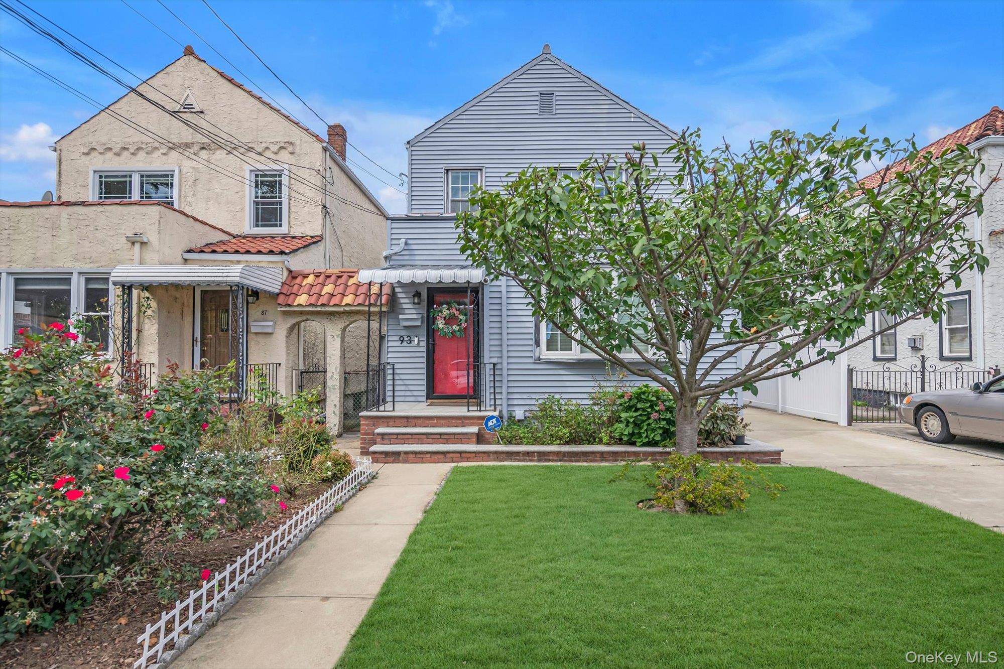 93 1st ST, New Hyde Park, NY 11040