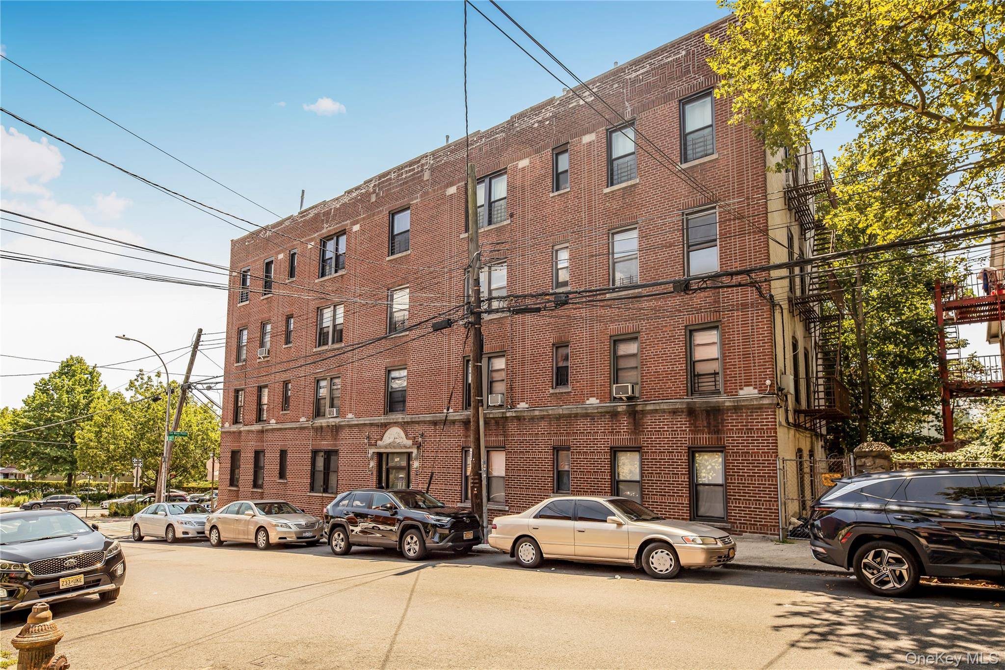 760 E 232nd ST, Bronx, NY 10466