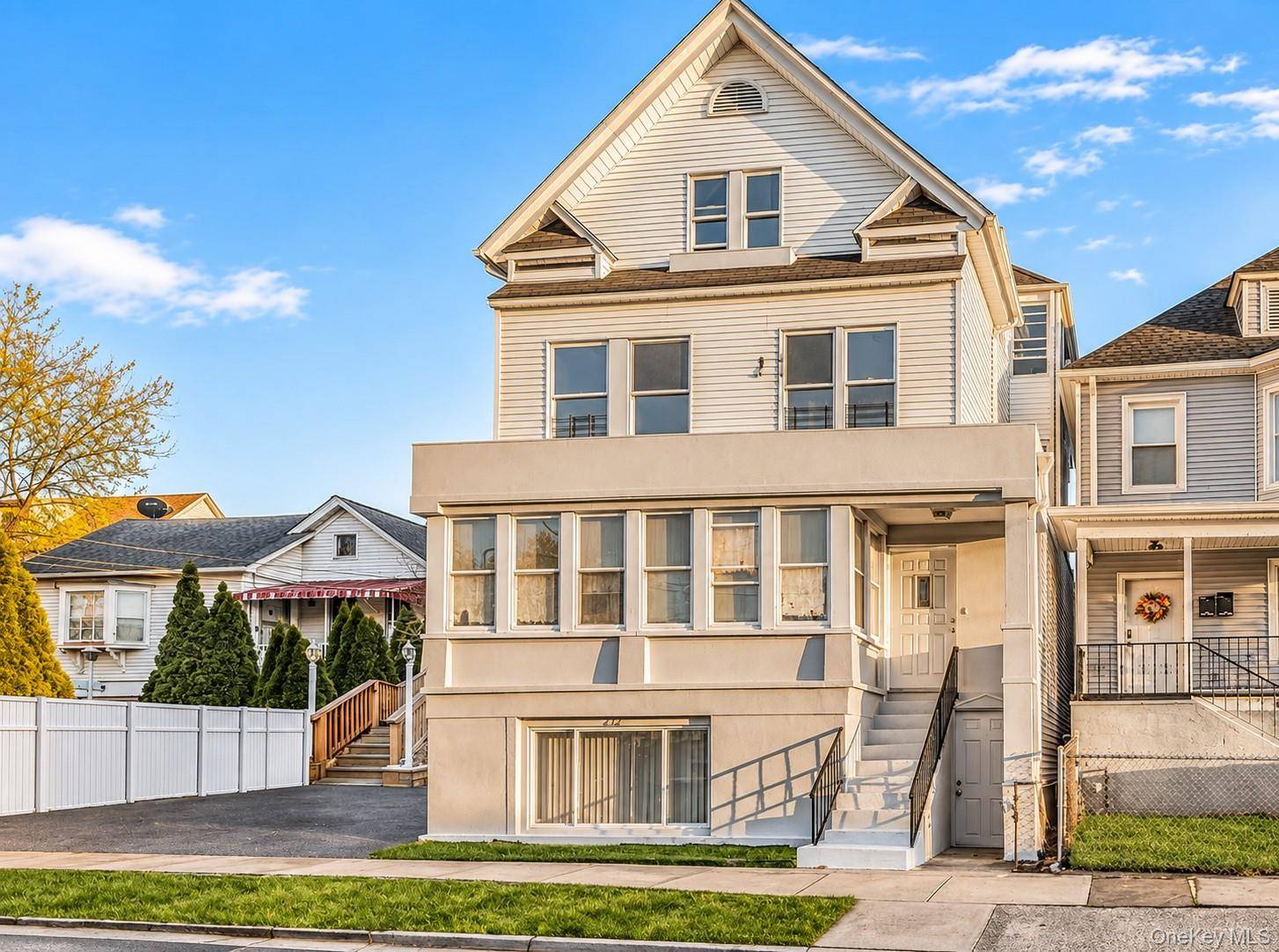 232 Jessamine AVE, Yonkers, NY 10701