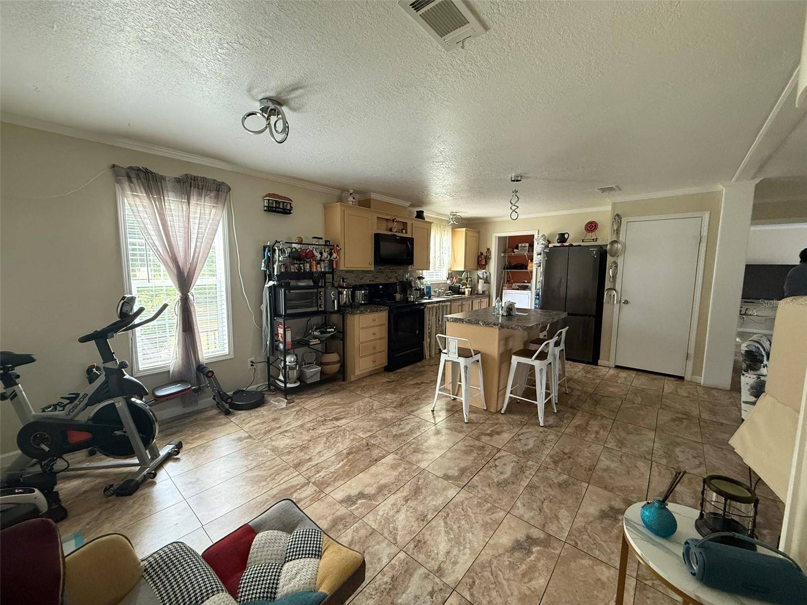 9049 BURR DR, Polk City, FL 33868