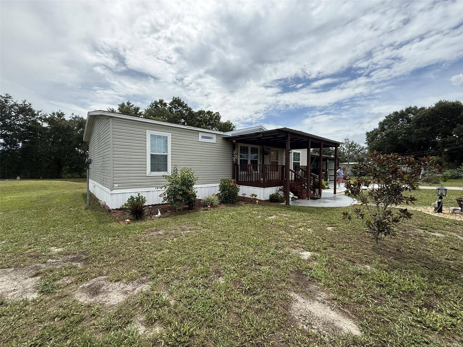 9049 BURR DR, Polk City, FL 33868
