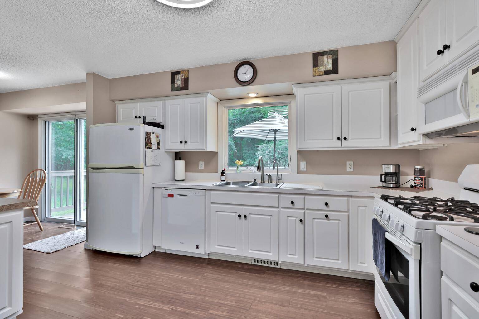 9755 Julep TRL N, Forest Lake, MN 55073
