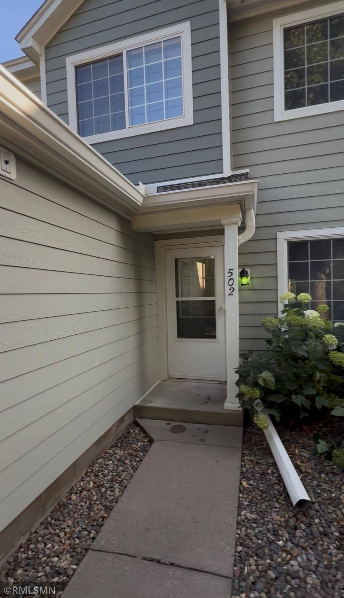 502 Mariner WAY, Woodbury, MN 55129