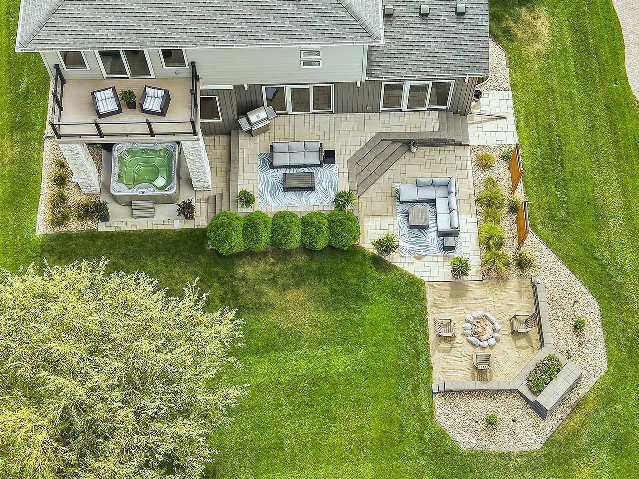 4345 Beach LN S, Fargo, ND 58104