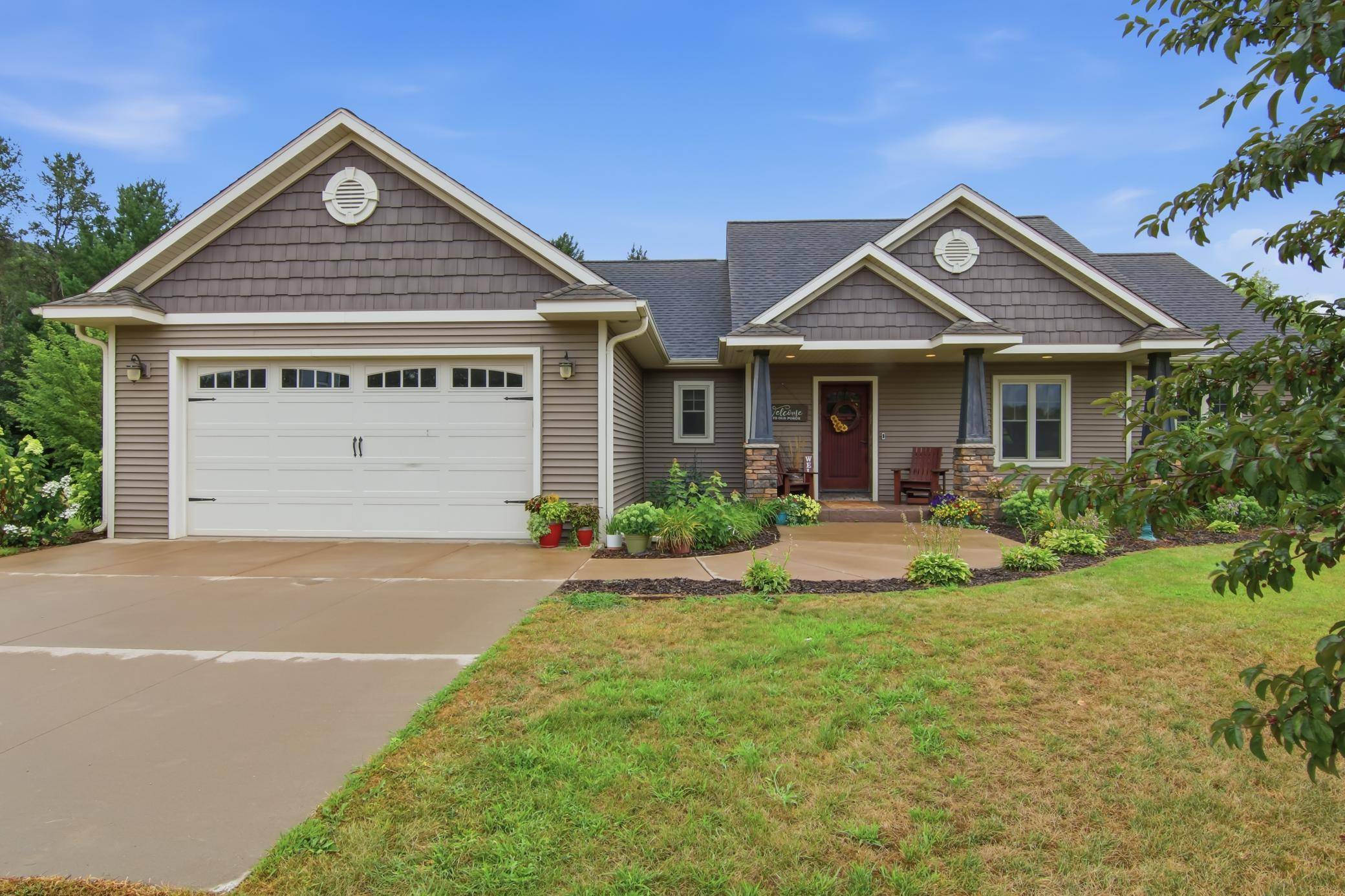 N1833 980th ST, Eau Claire, WI 54701