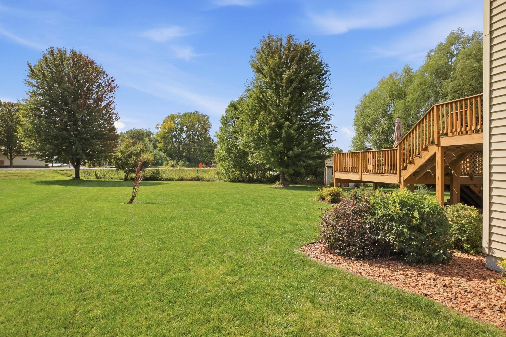 26075 Bluebird LN, Rockville, MN 56301