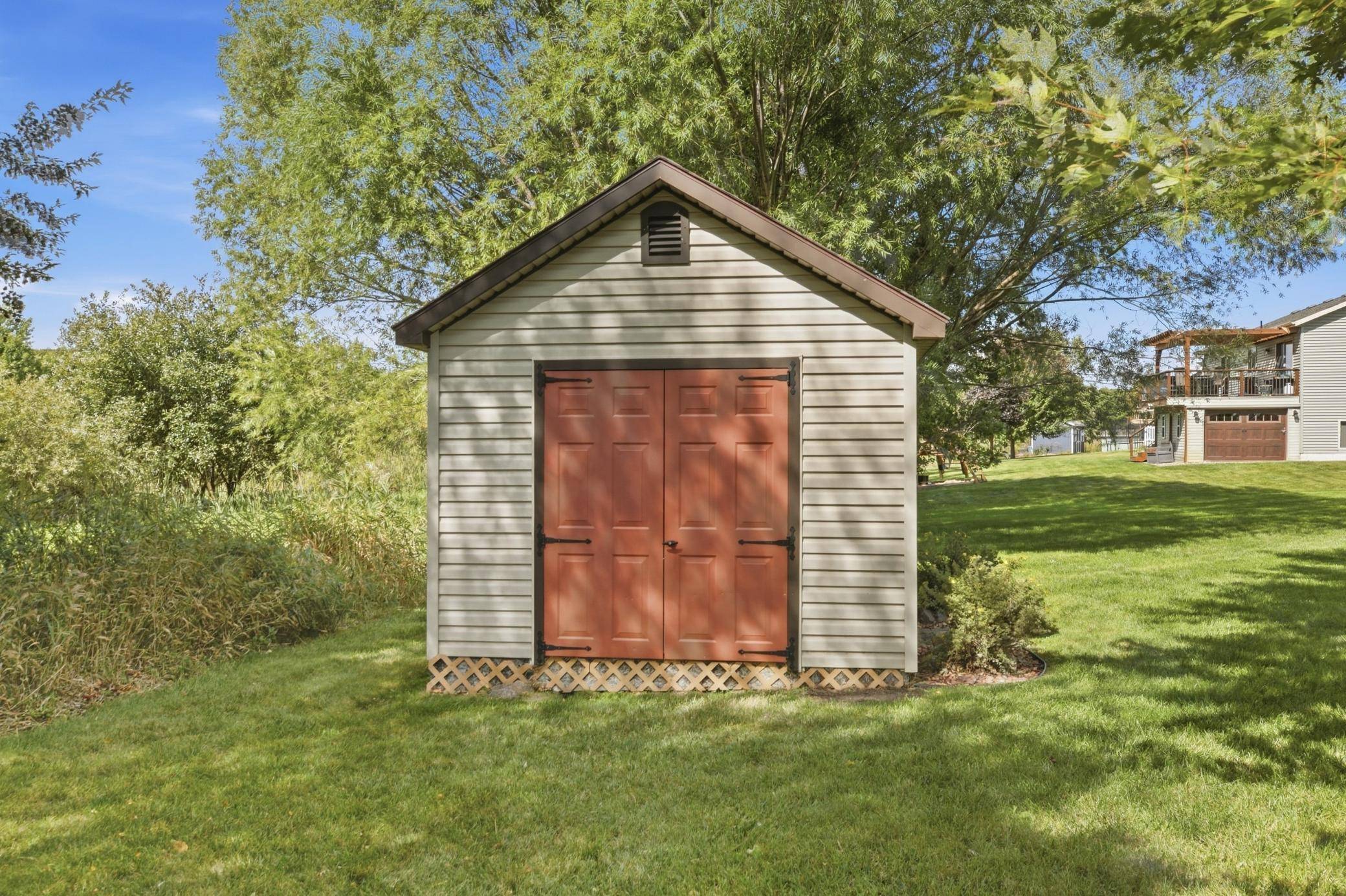 26075 Bluebird LN, Saint Cloud, MN 56301