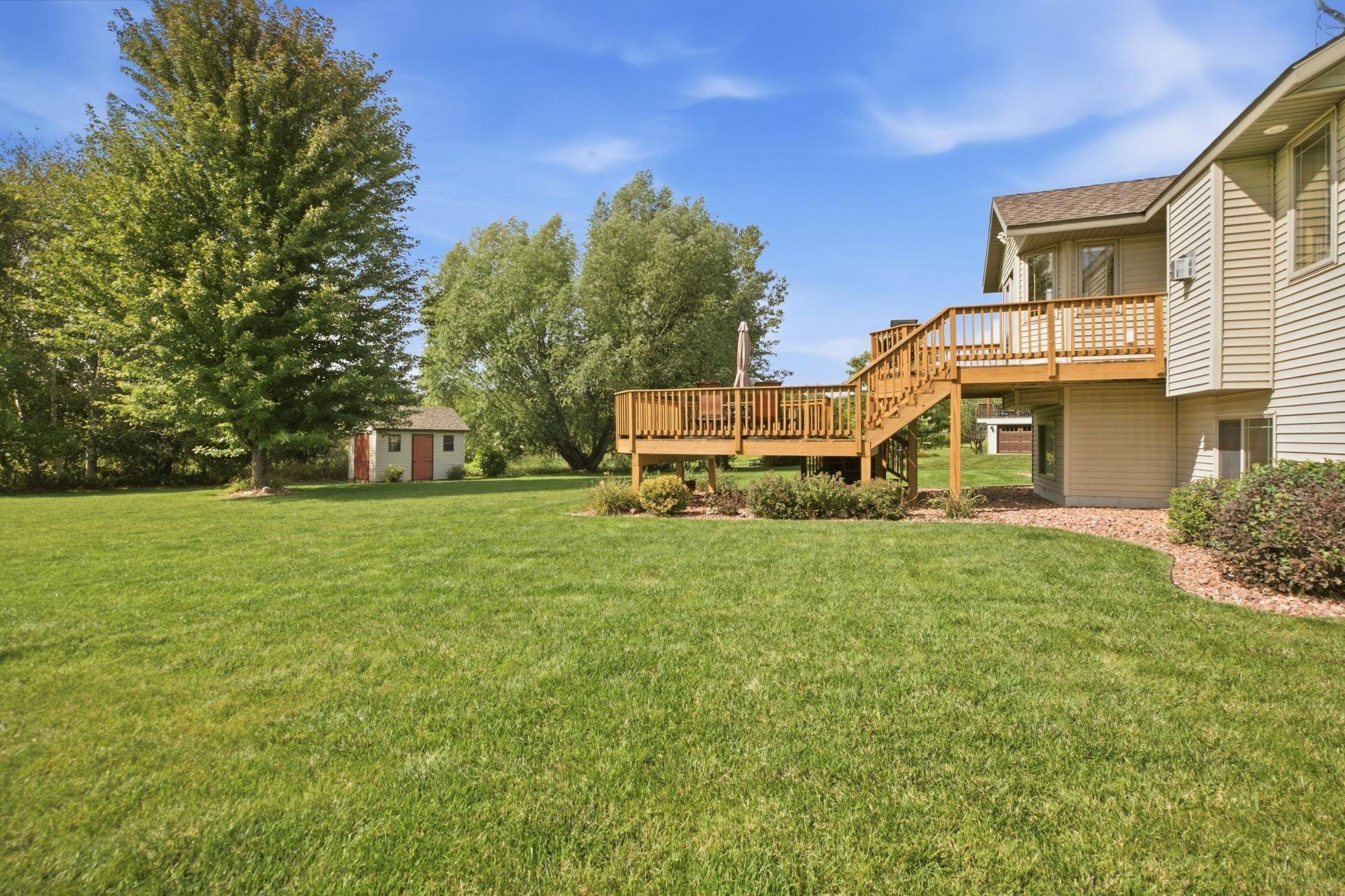 26075 Bluebird LN, Saint Cloud, MN 56301